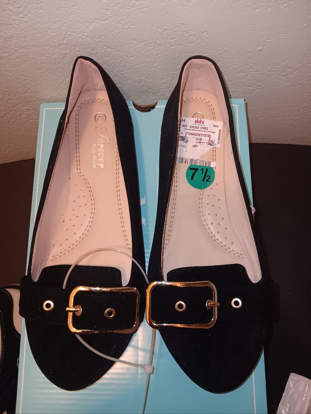 Women’s Black Slip-On Ballet Flats with Elastic Strap